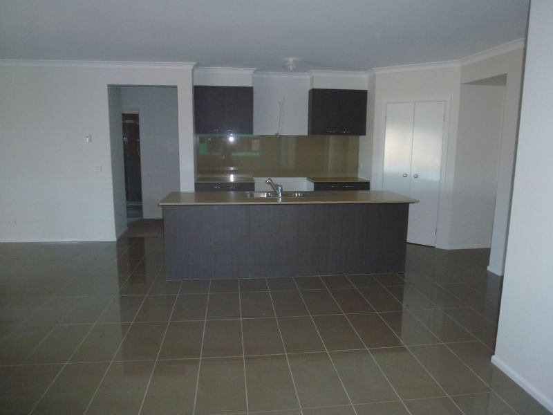 15 Scotney Road, Craigieburn, VIC 3064
