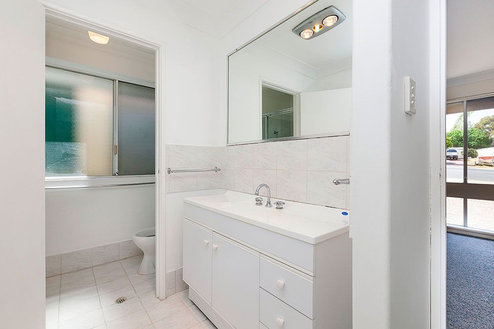 8 Fathom Court, Heathridge WA 6027