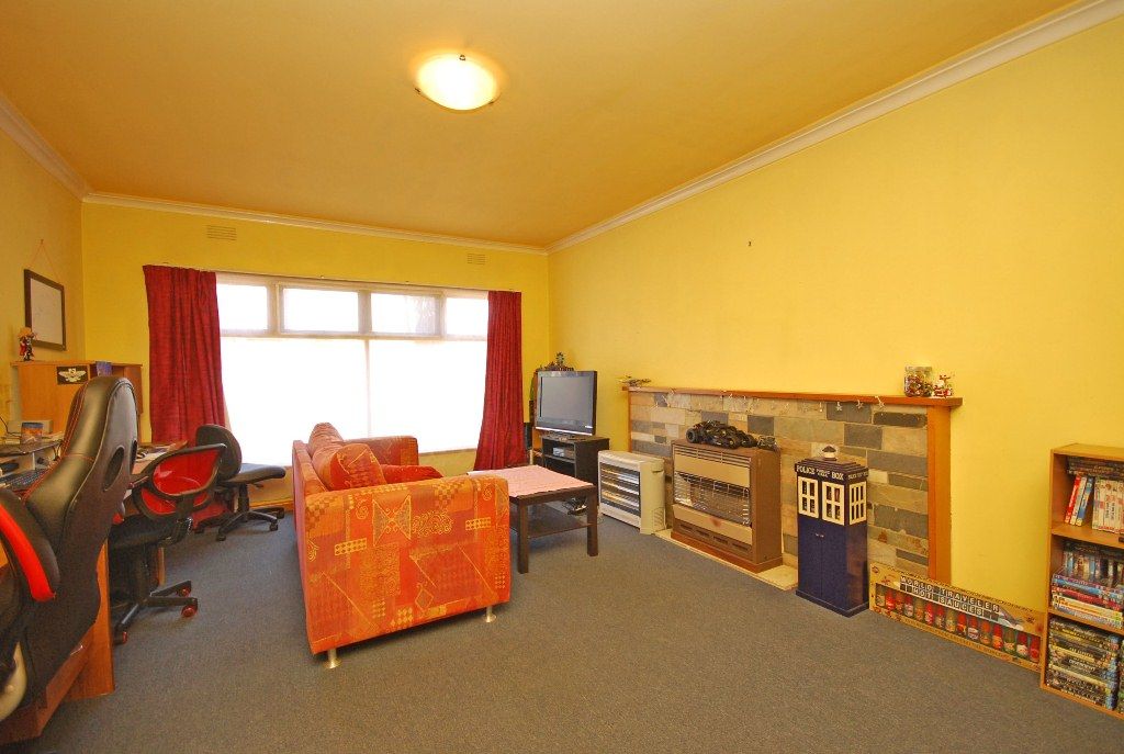106 Lylia Avenue, Mount Clear, VIC 3350
