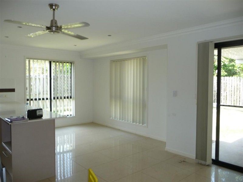 7b Debra Court, Urangan, QLD 4655