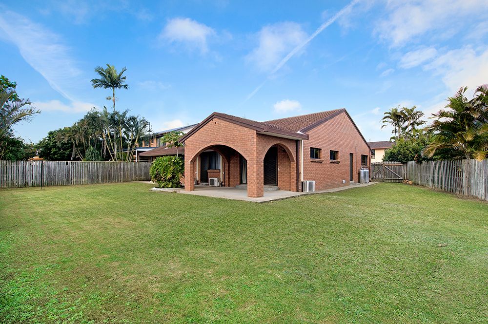 9 Bamburgh Street, Carindale, QLD 4152