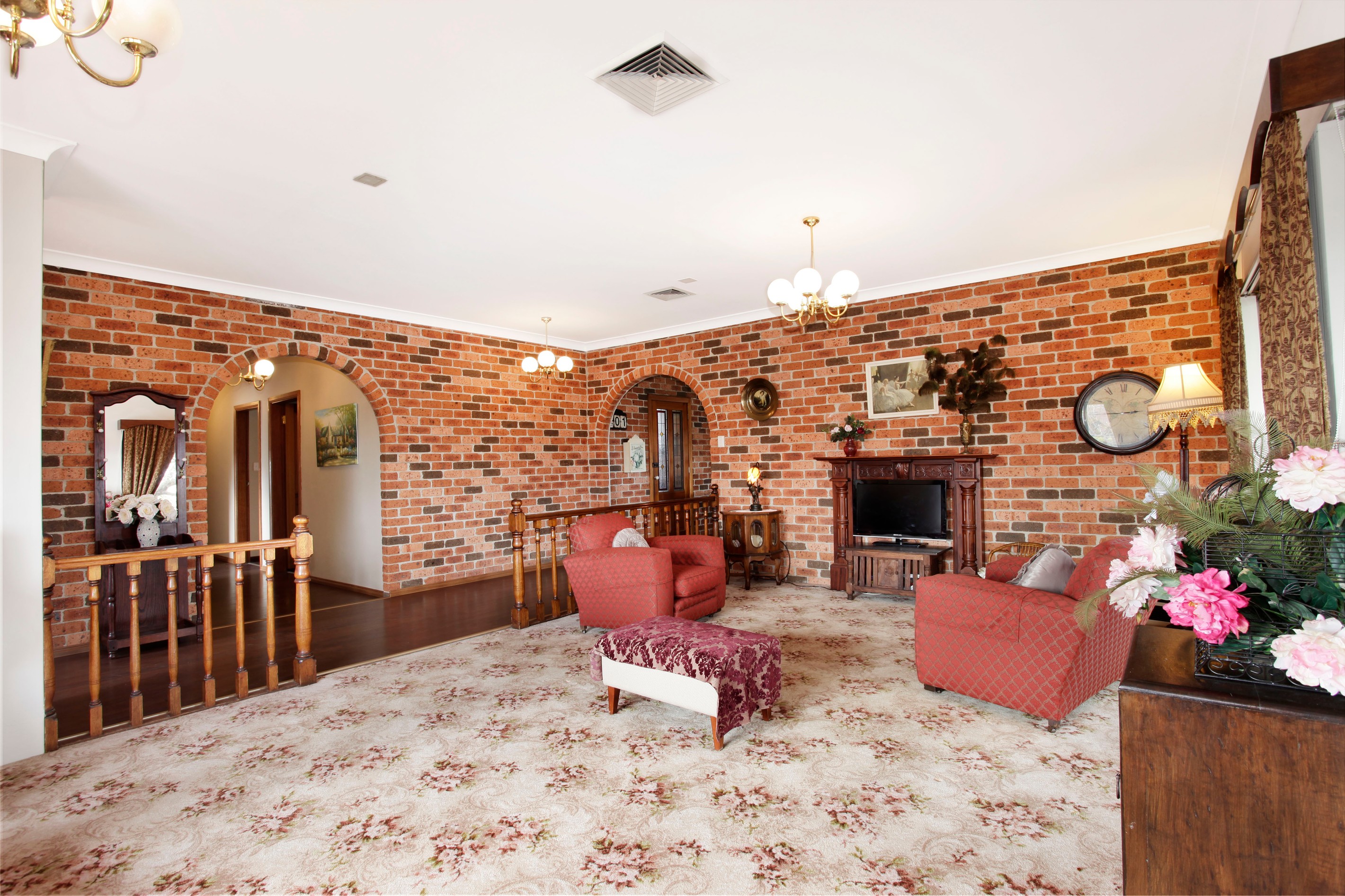 99 Tallowood Crescent, Bossley Park, NSW 2176