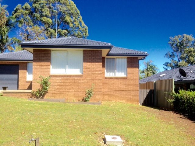 9 Kinmont Road, South Penrith, NSW 2750