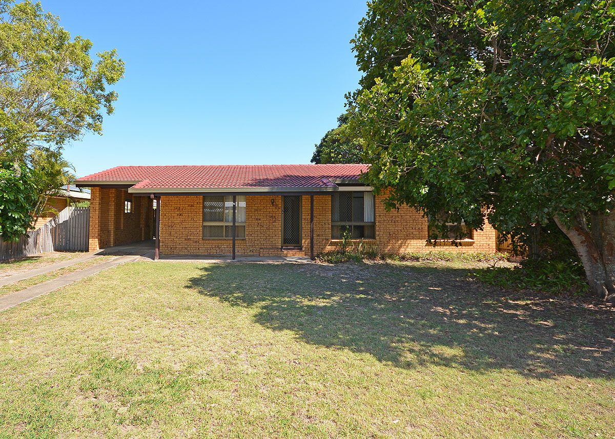 11 Richard Street, Urangan, QLD 4655