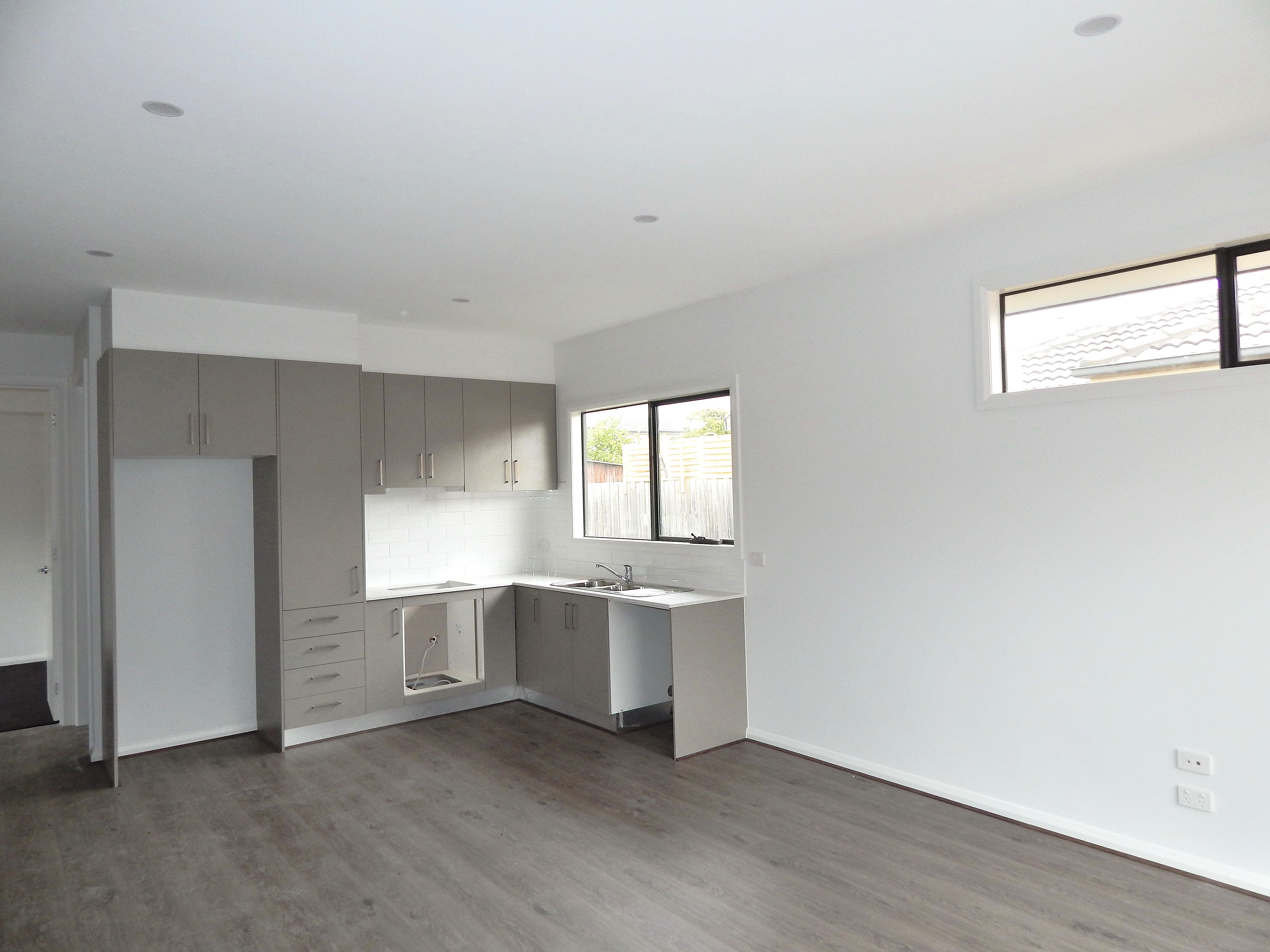 4/123 St Vigeons Road, Reservoir, VIC 3073
