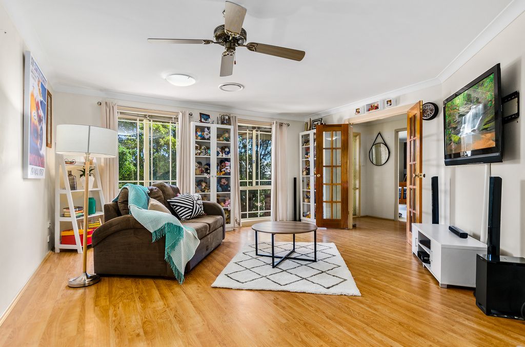 121 Ashburton Drive, Albion Park, NSW 2527