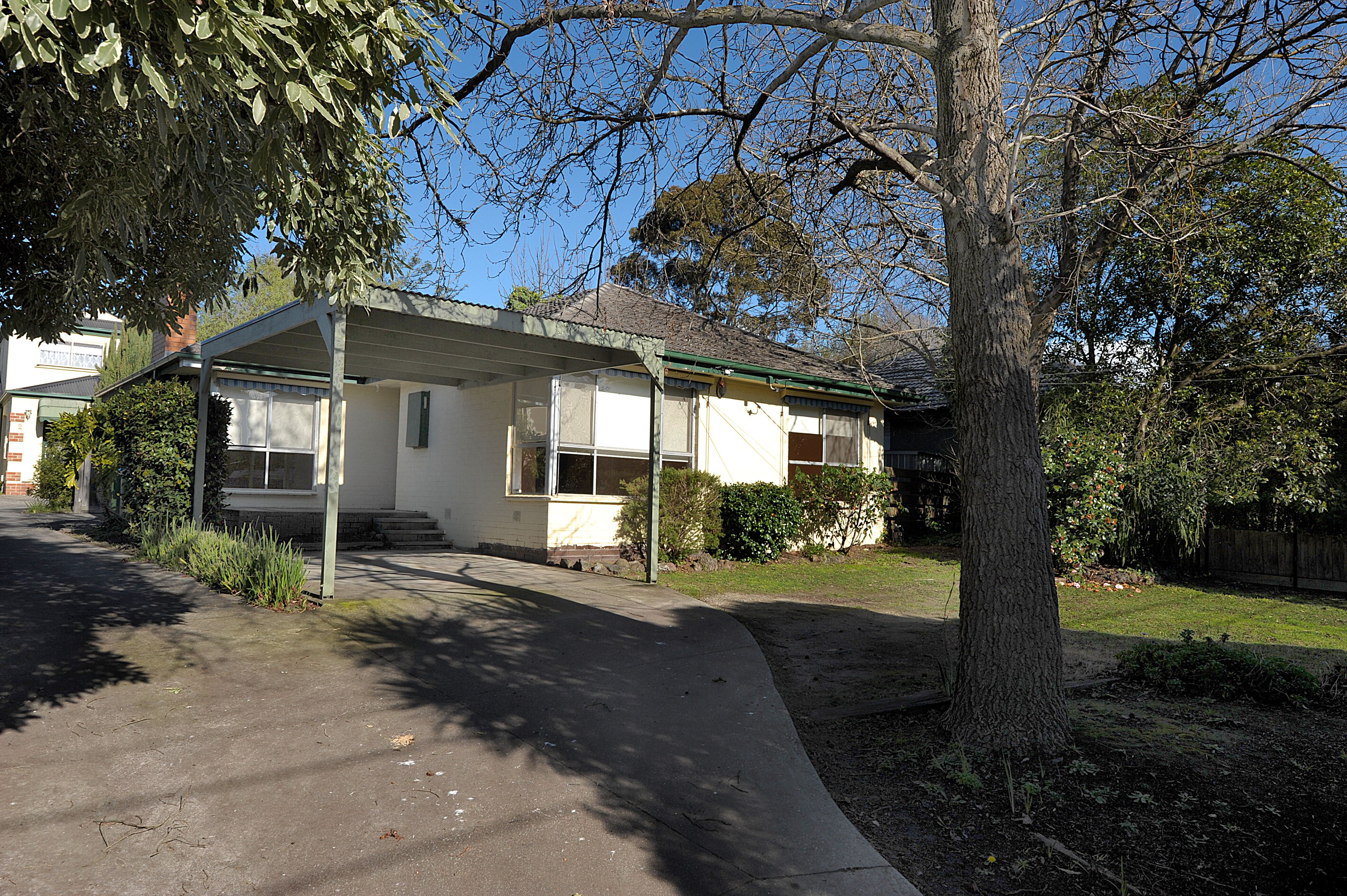 1/16 Broughton Avenue, Croydon, VIC 3136