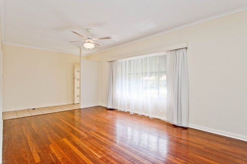 8 Parkmore Avenue, Sturt, SA 5047