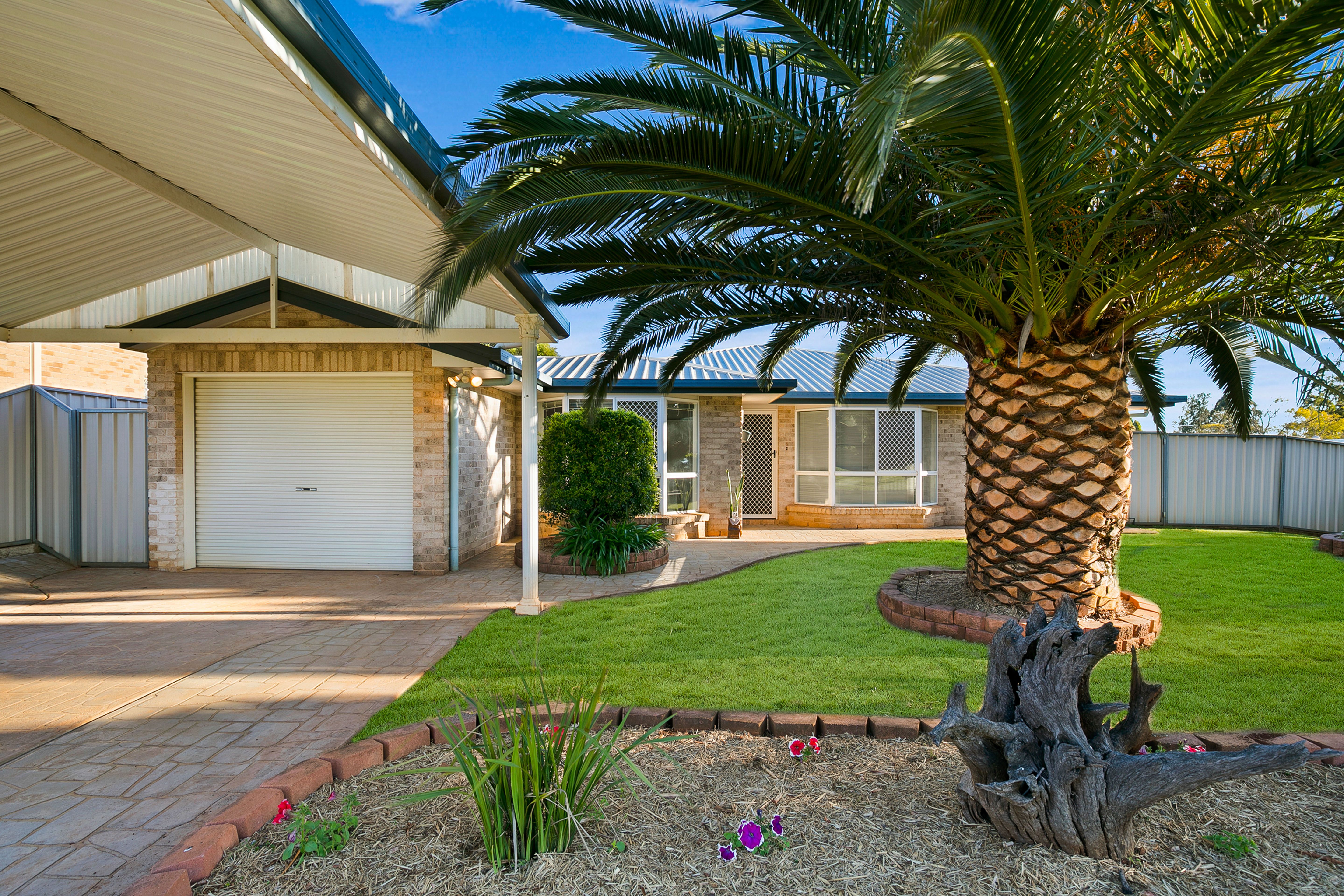 28 Strathconan Drive, Glenvale QLD 4350