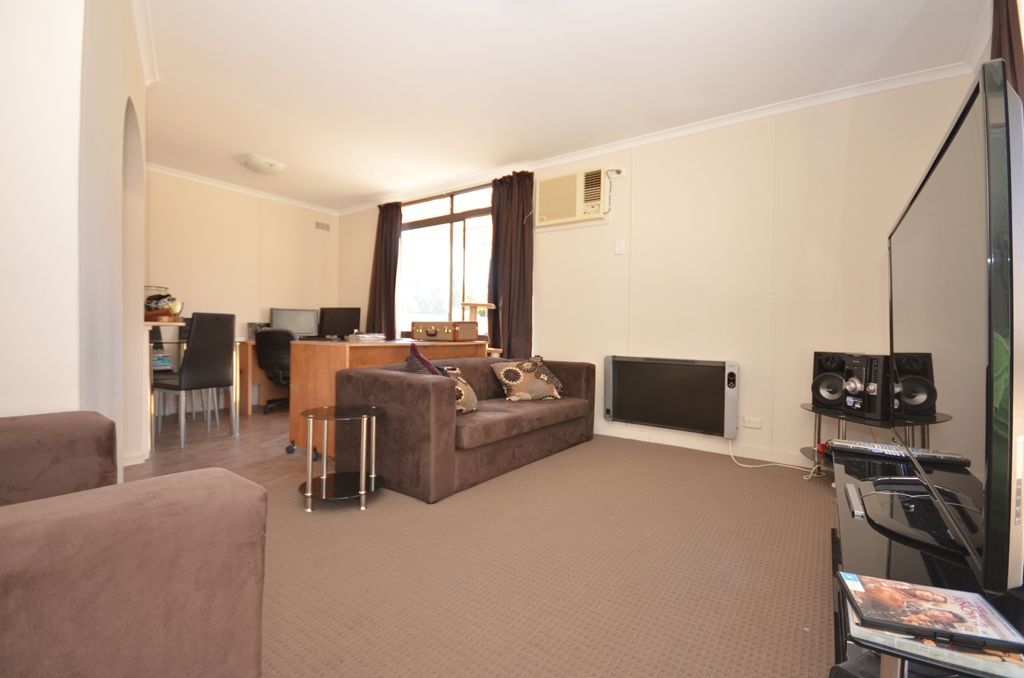 7 Hinkler Avenue, Sebastopol, VIC 3356