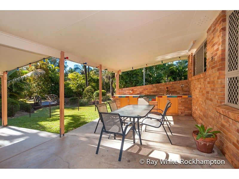 42 Schlencker Drive, Glenlee, QLD 4711