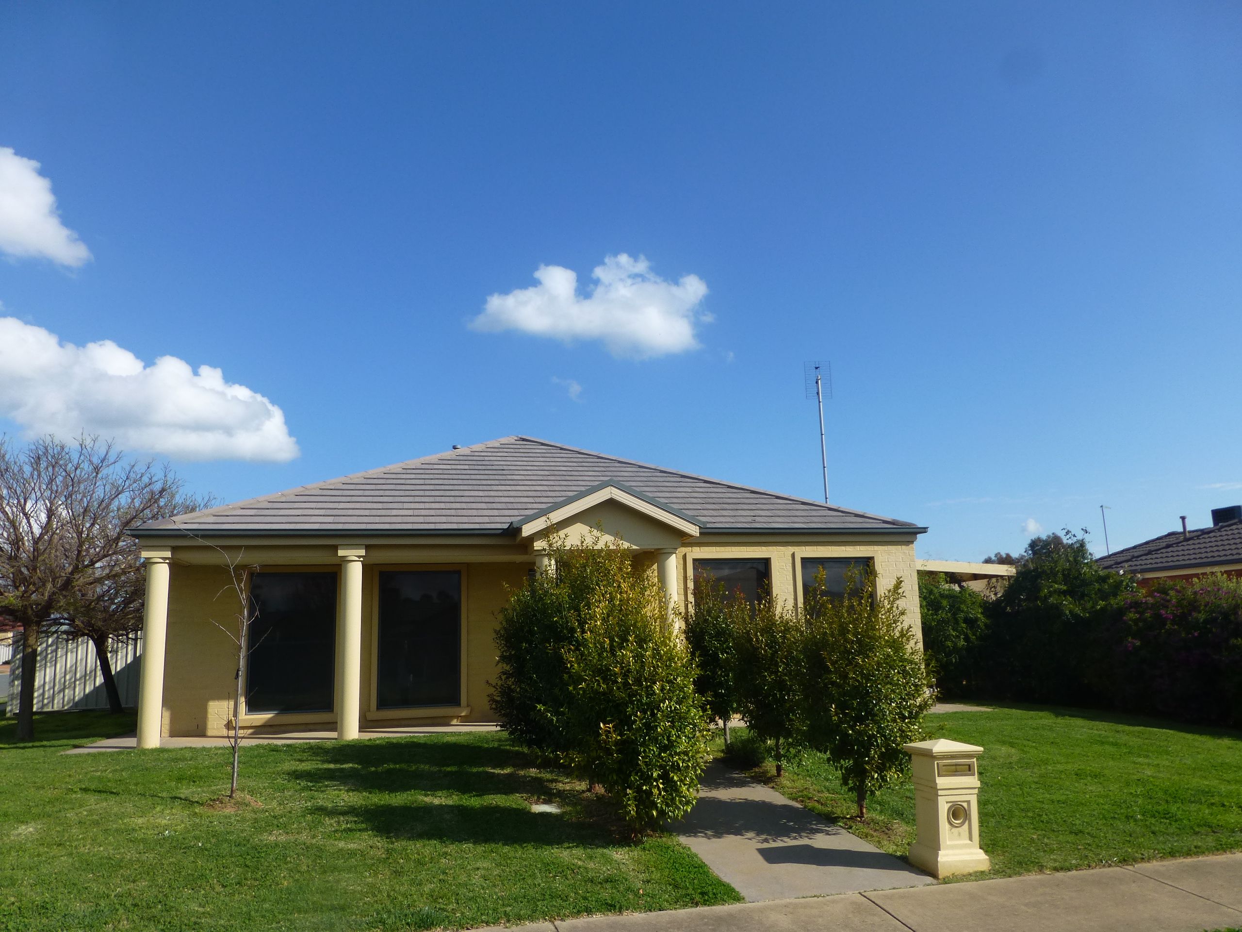 1 Aberdeen Way
