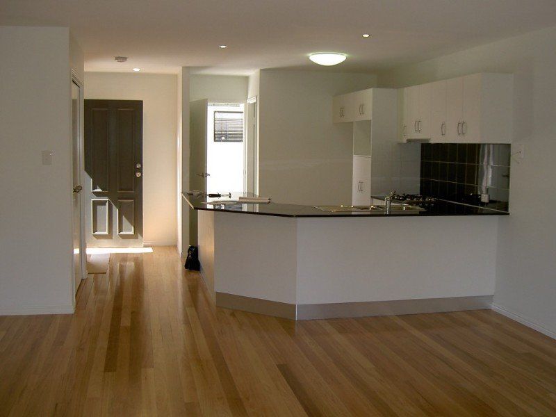 2/301 Hawthorne Road, Hawthorne, QLD 4171