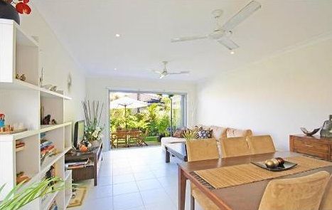 2/2002 Gold Coast Highway, Miami, QLD 4220