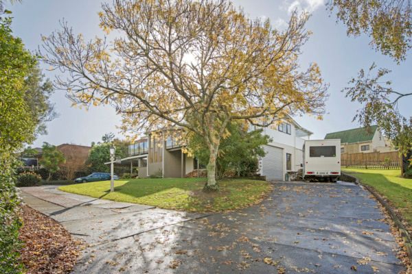 60a Beach Road, Mellons Bay, Manukau City