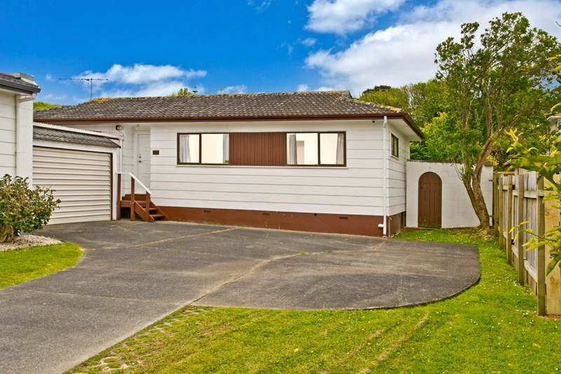 12A Mannering Place, Hillcrest, North Shore City