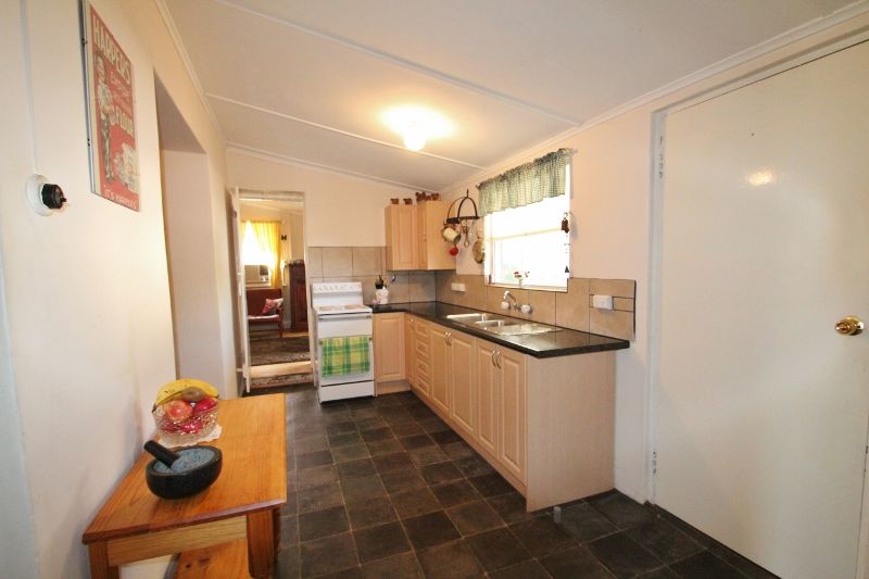14 Crawford Avenue, Saddleworth, SA 5413