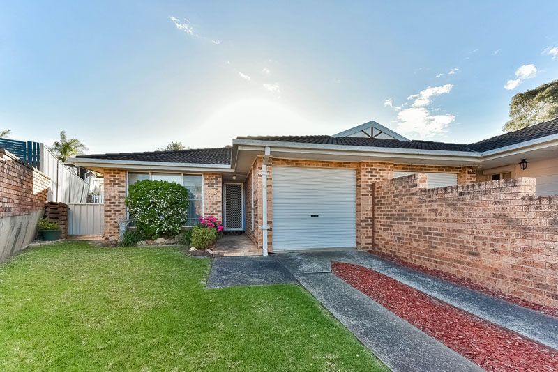 15 Cawdor Place, Rosemeadow NSW 2560
