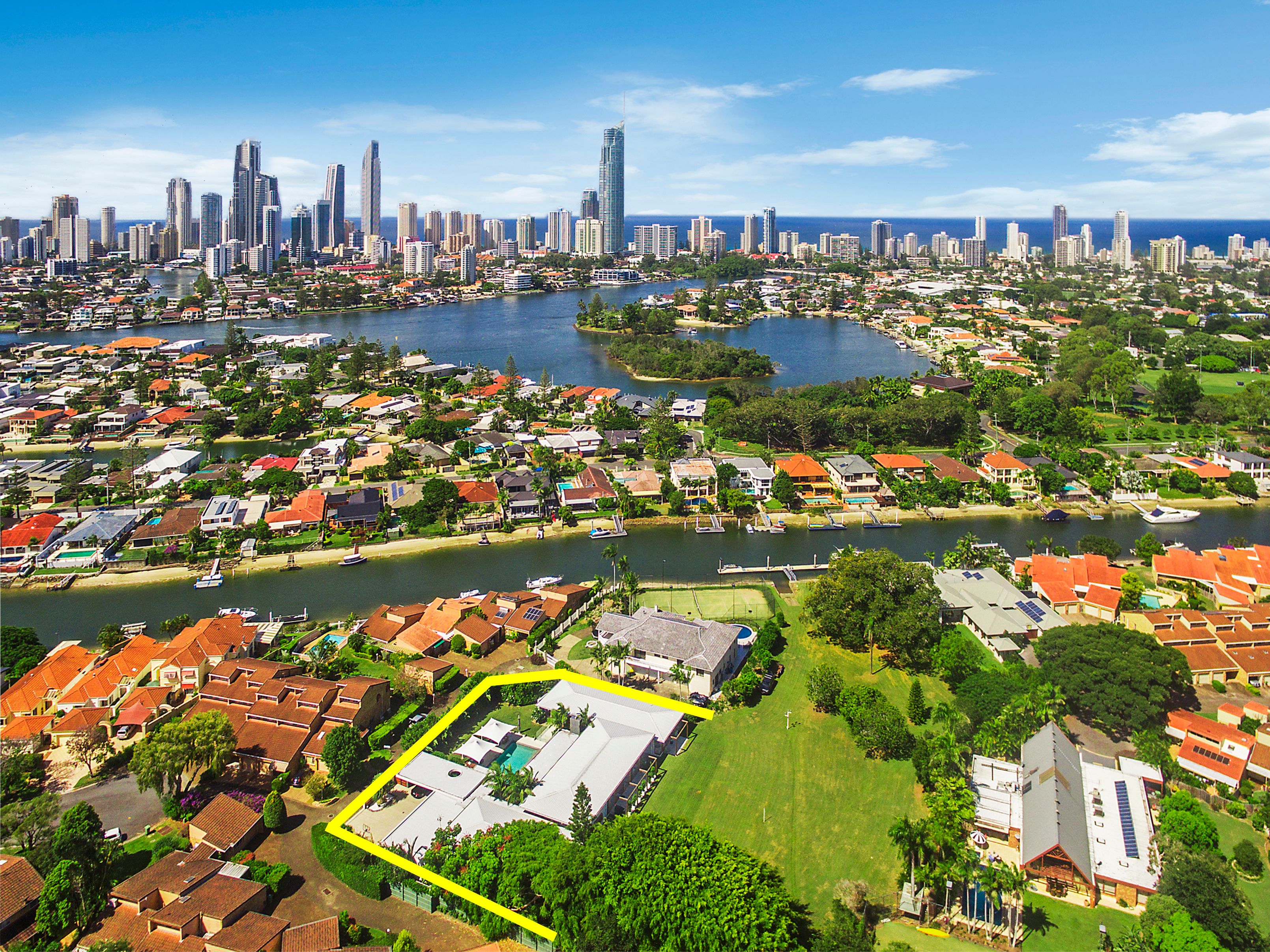 33 Vespa Crescent, Surfers Paradise QLD 4217