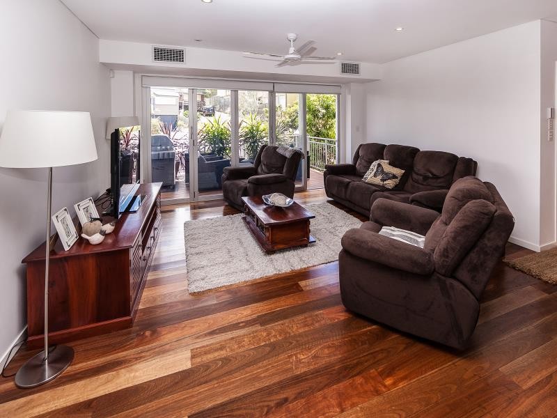 90 Lower Cairns Terrace, Red Hill, QLD 4059