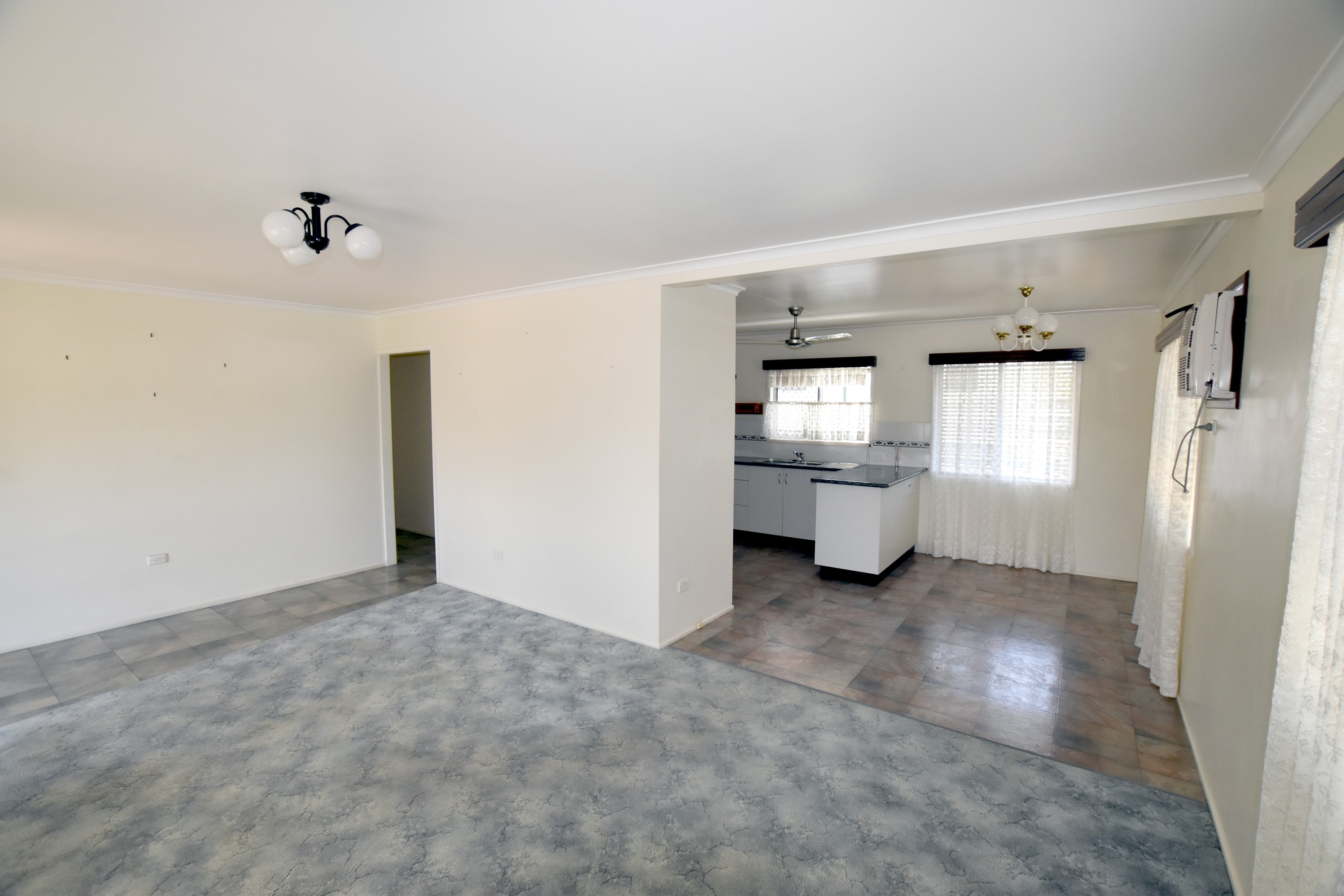21 Hibiscus Avenue, Kin Kora, QLD 4680