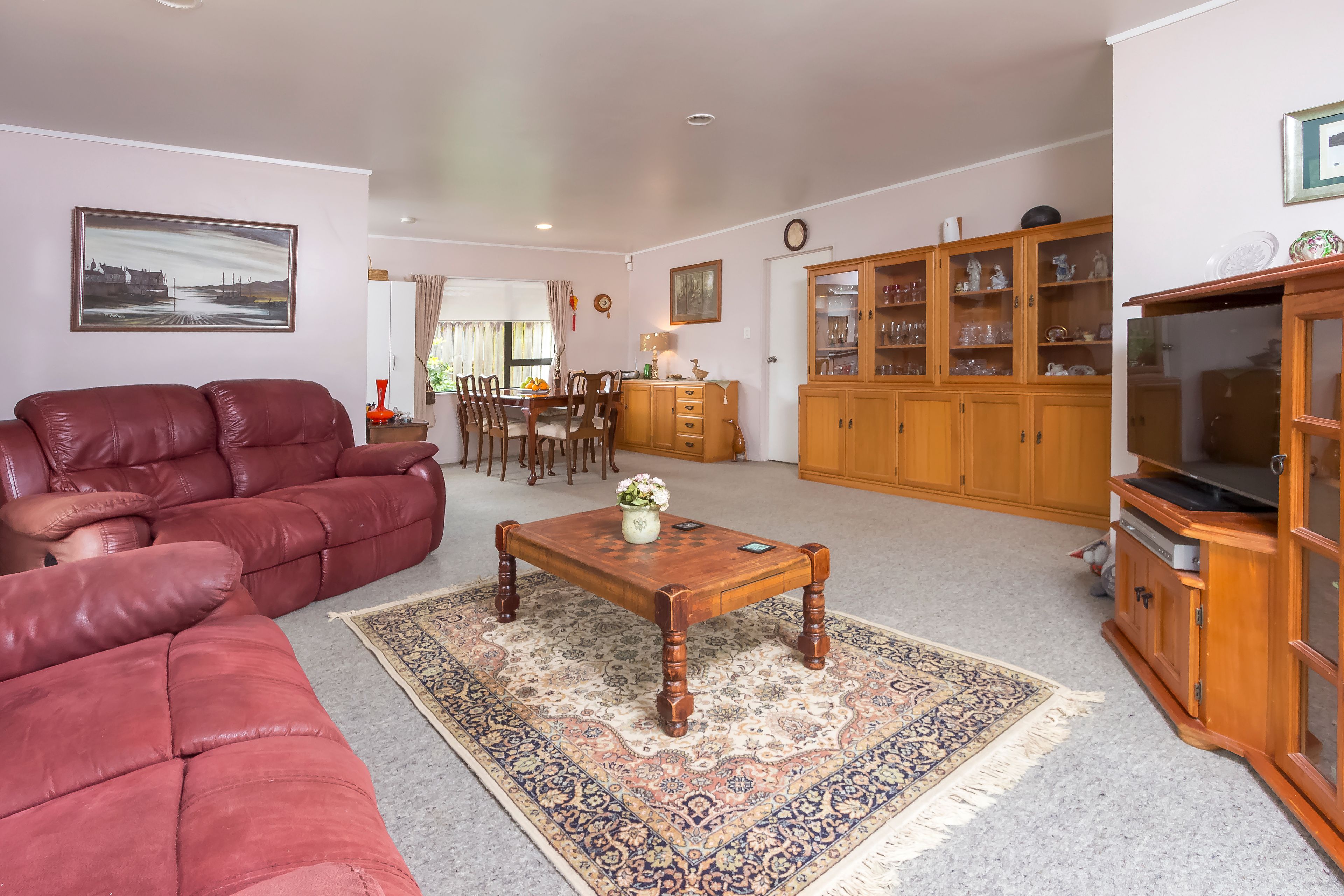 8 Blowers Place, Flat Bush, Manukau City