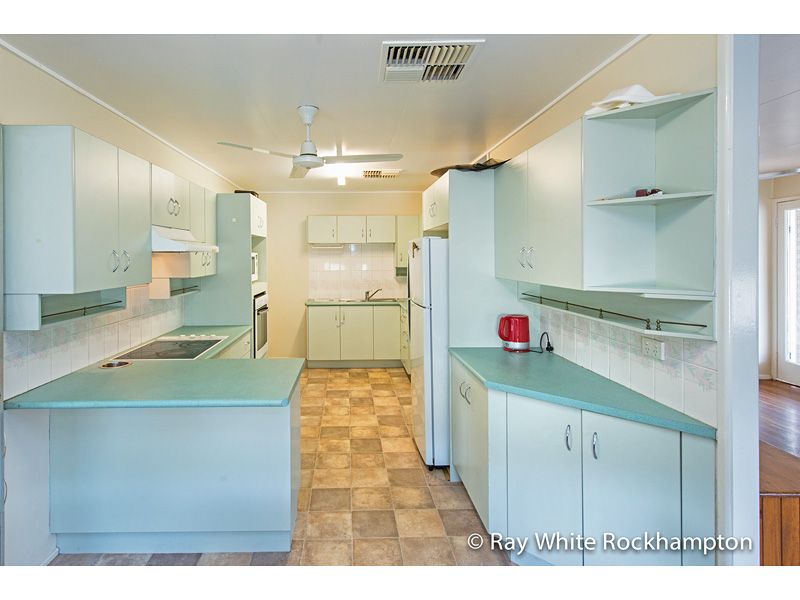 35 Cowap Street, Park Avenue, QLD 4701