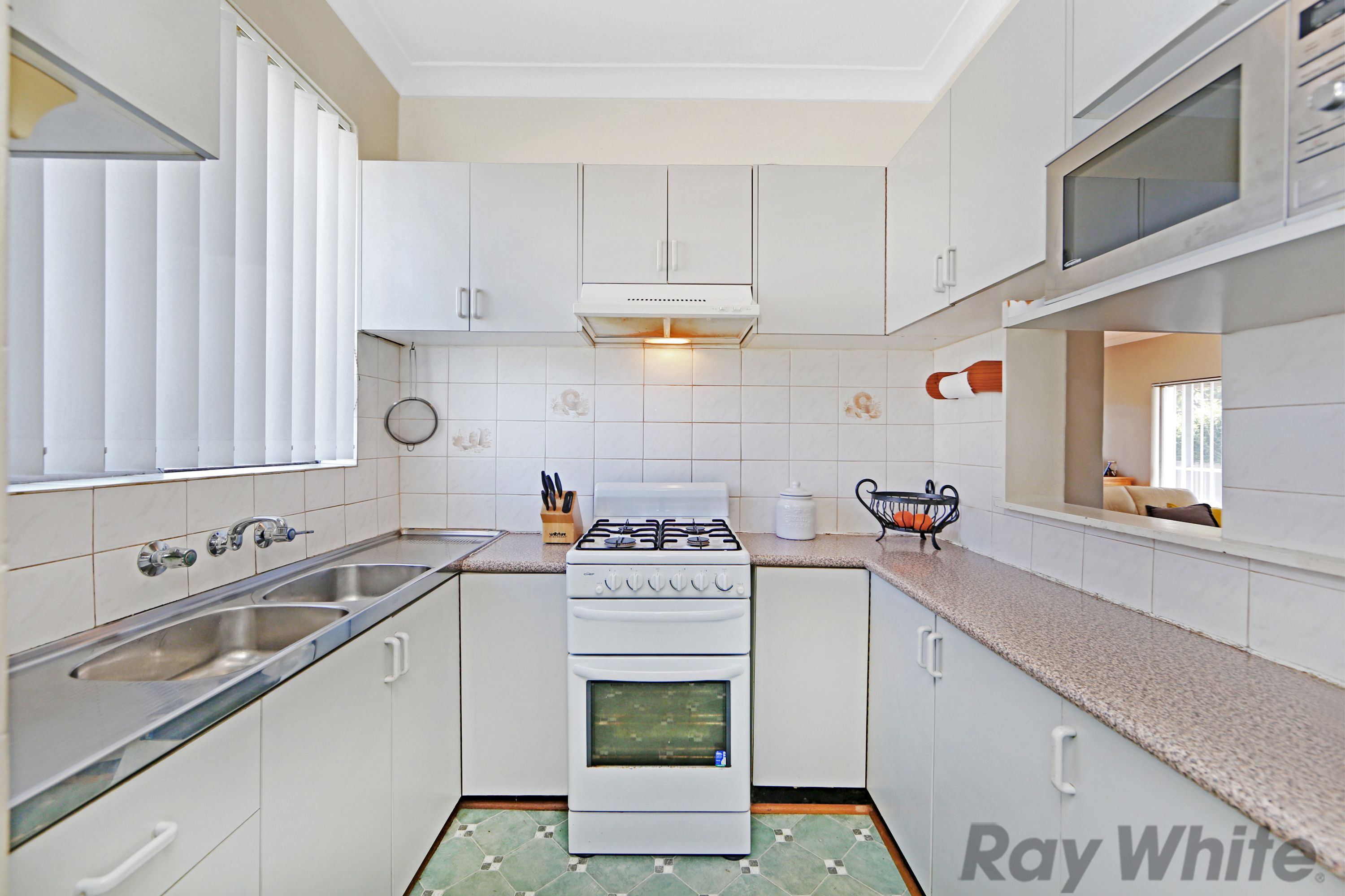 15 Kalele Avenue, Budgewoi, NSW 2262