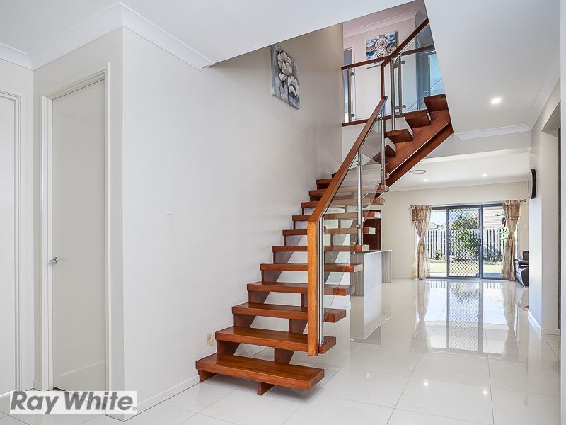 7 Dunes Crescent, North Lakes, QLD 4509