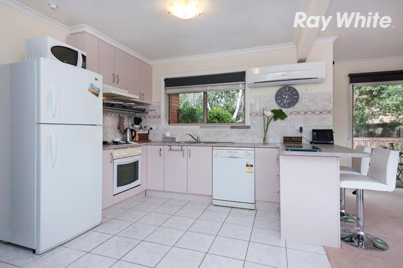 3/33 Purinuan Road, Reservoir, VIC 3073