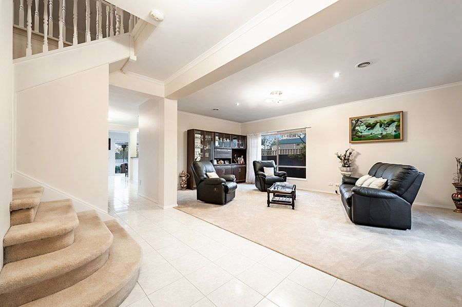 2 Deauville Green, Craigieburn, VIC 3064