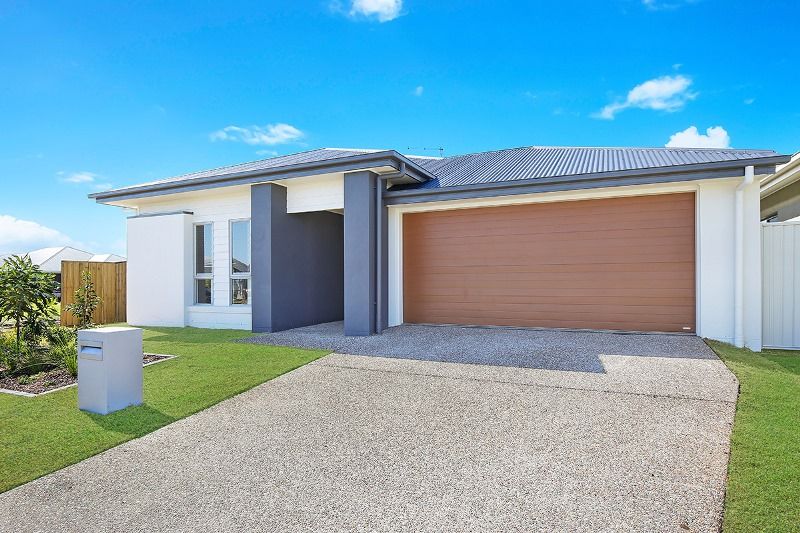 38 MacIntyre Crescent, Pelican Waters, QLD 4551
