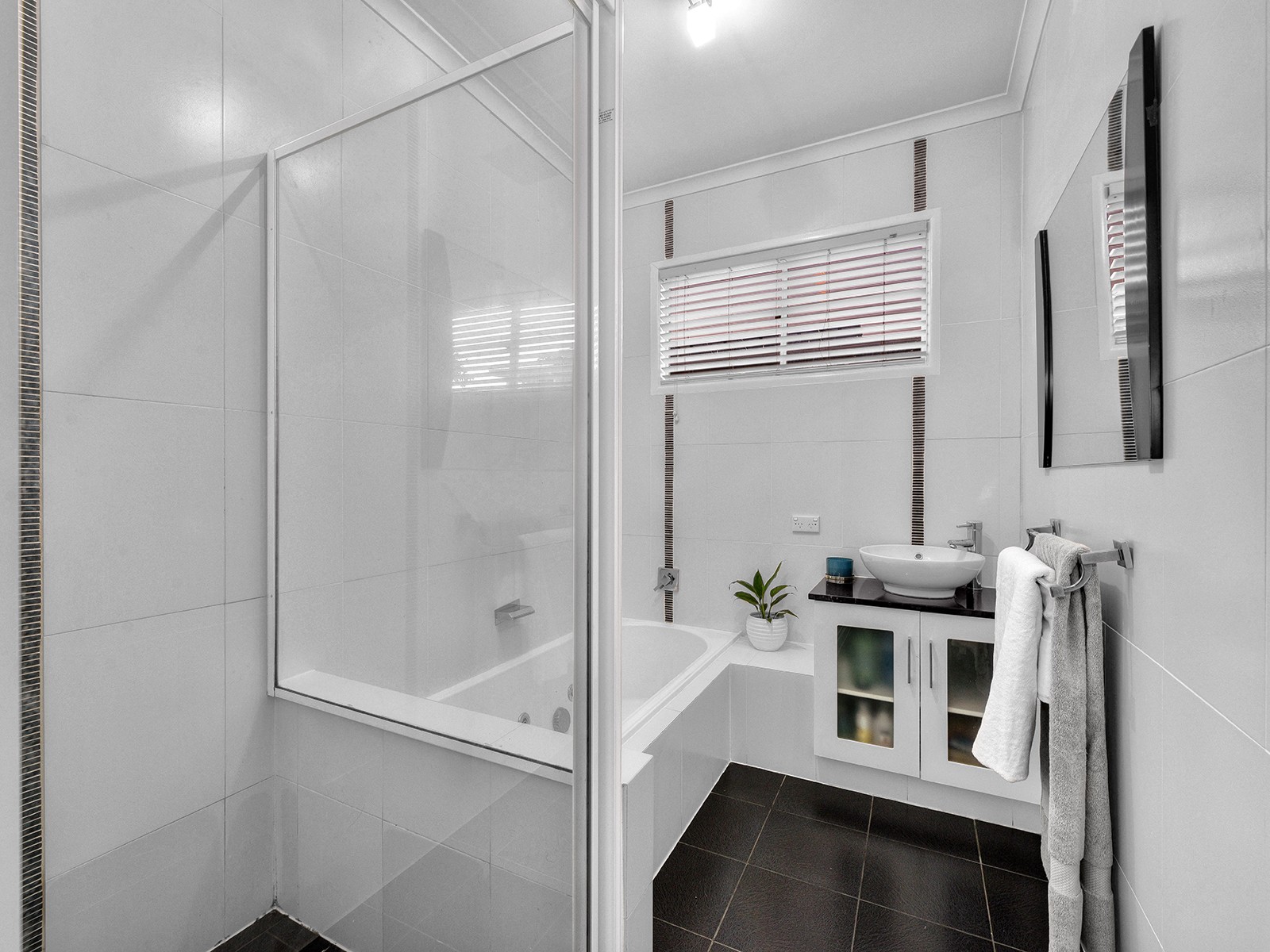 97 Lanham Avenue, Grange, QLD 4051