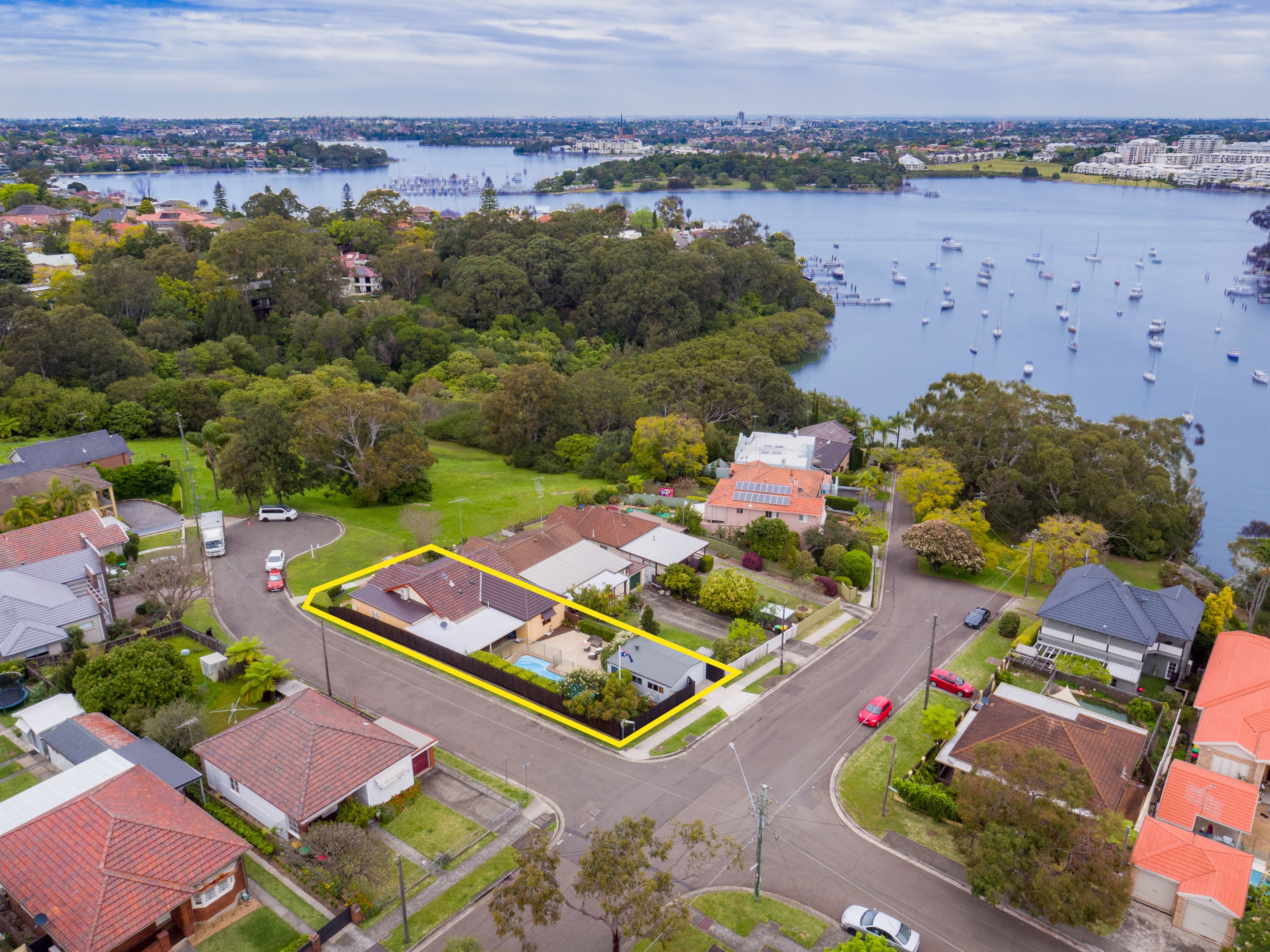 1 Glades Avenue