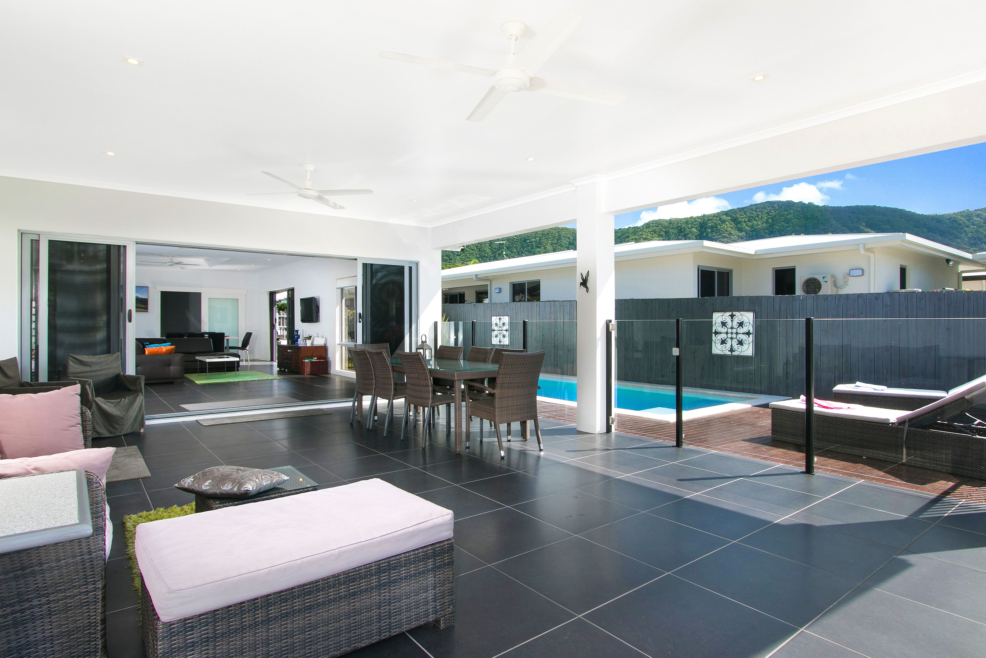 6 McAlister Avenue, Kewarra Beach QLD 4879