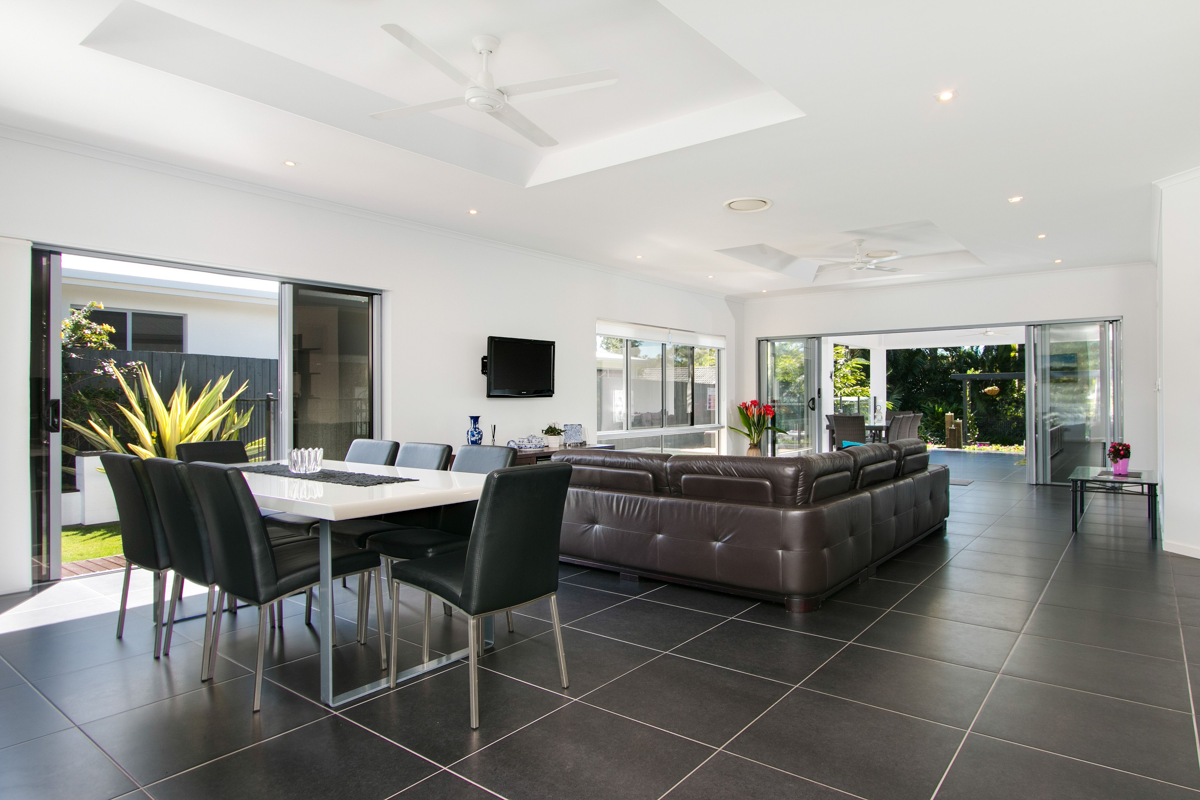 6 McAlister Avenue, Kewarra Beach, QLD 4879