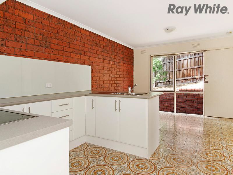 2/42 Kingsley Road, Airport West, VIC 3042