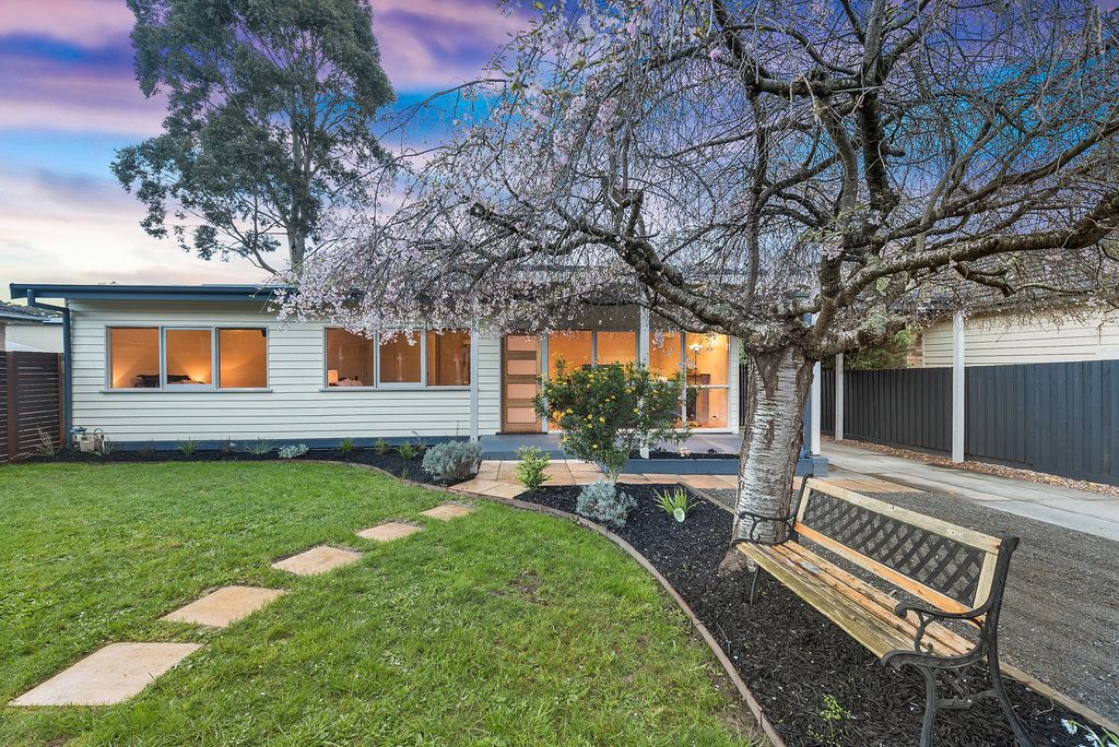 28 Cherylnne Crescent, Kilsyth VIC 3137