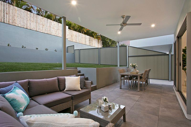 19 Kenton Street, Chapel Hill QLD 4069