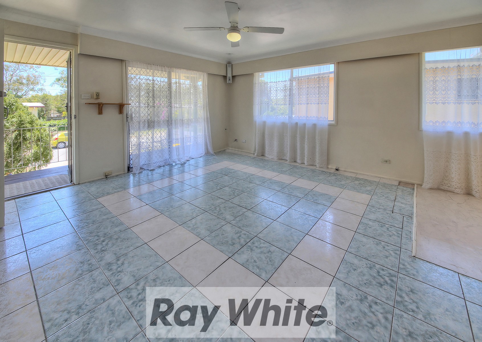 8 wanda Street, Logan Central, QLD 4114