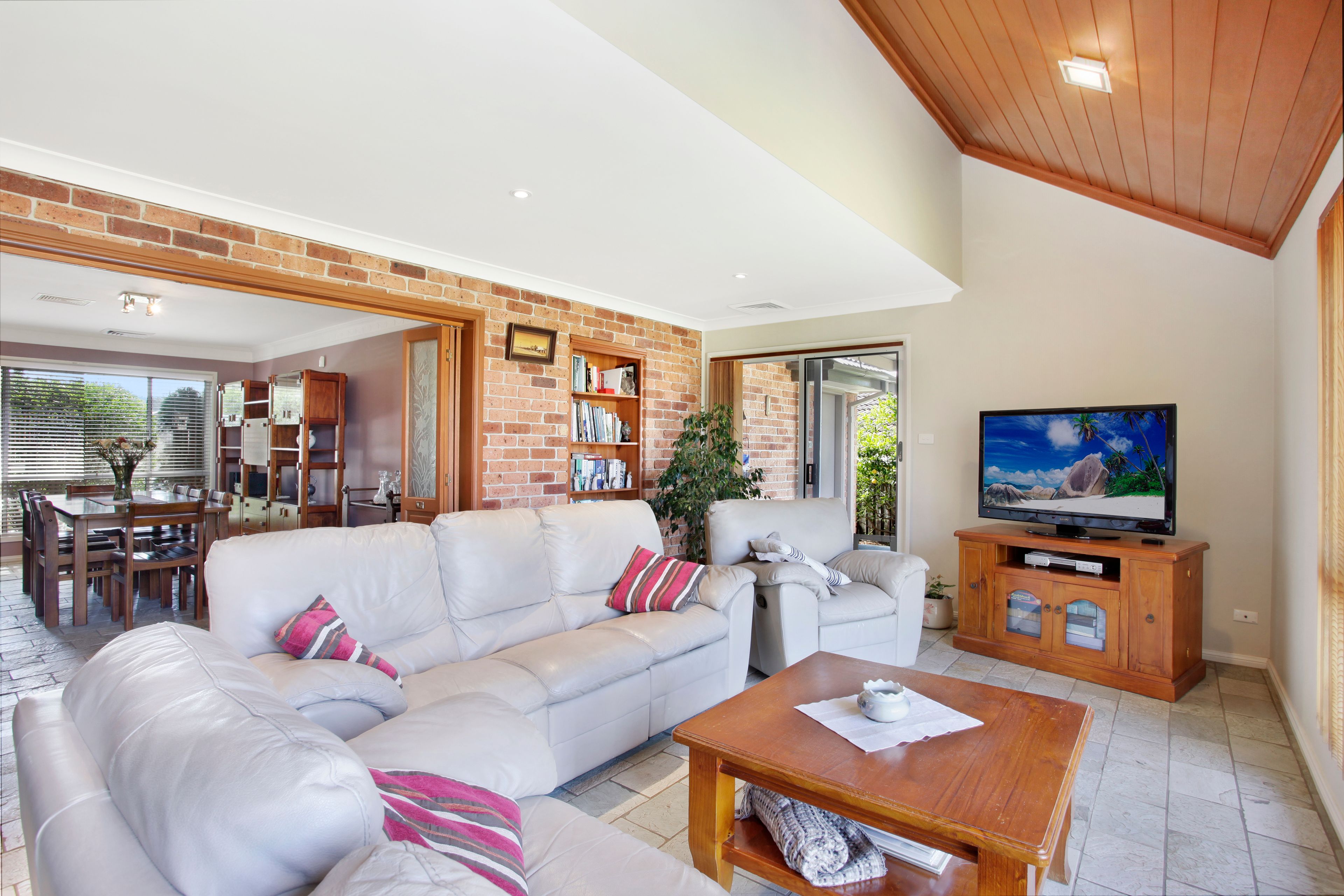 19 Ilford Place, Abbotsbury, NSW 2176