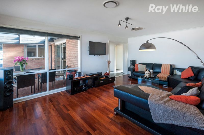 12 Fairwyn Close, Mill Park, VIC 3082