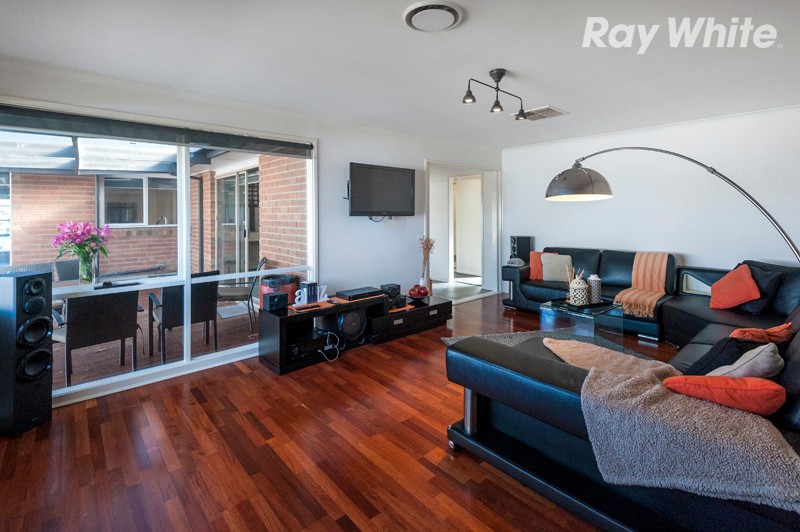 12 Fairwyn Close, Mill Park, VIC 3082