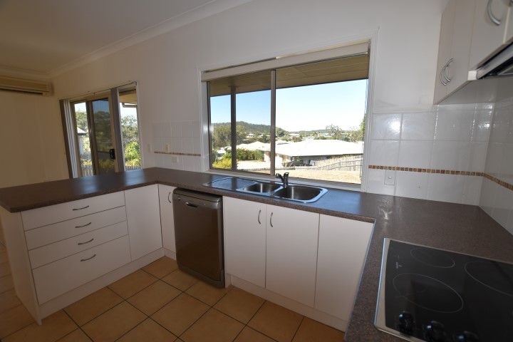 18 View Point Way, New Auckland, QLD 4680