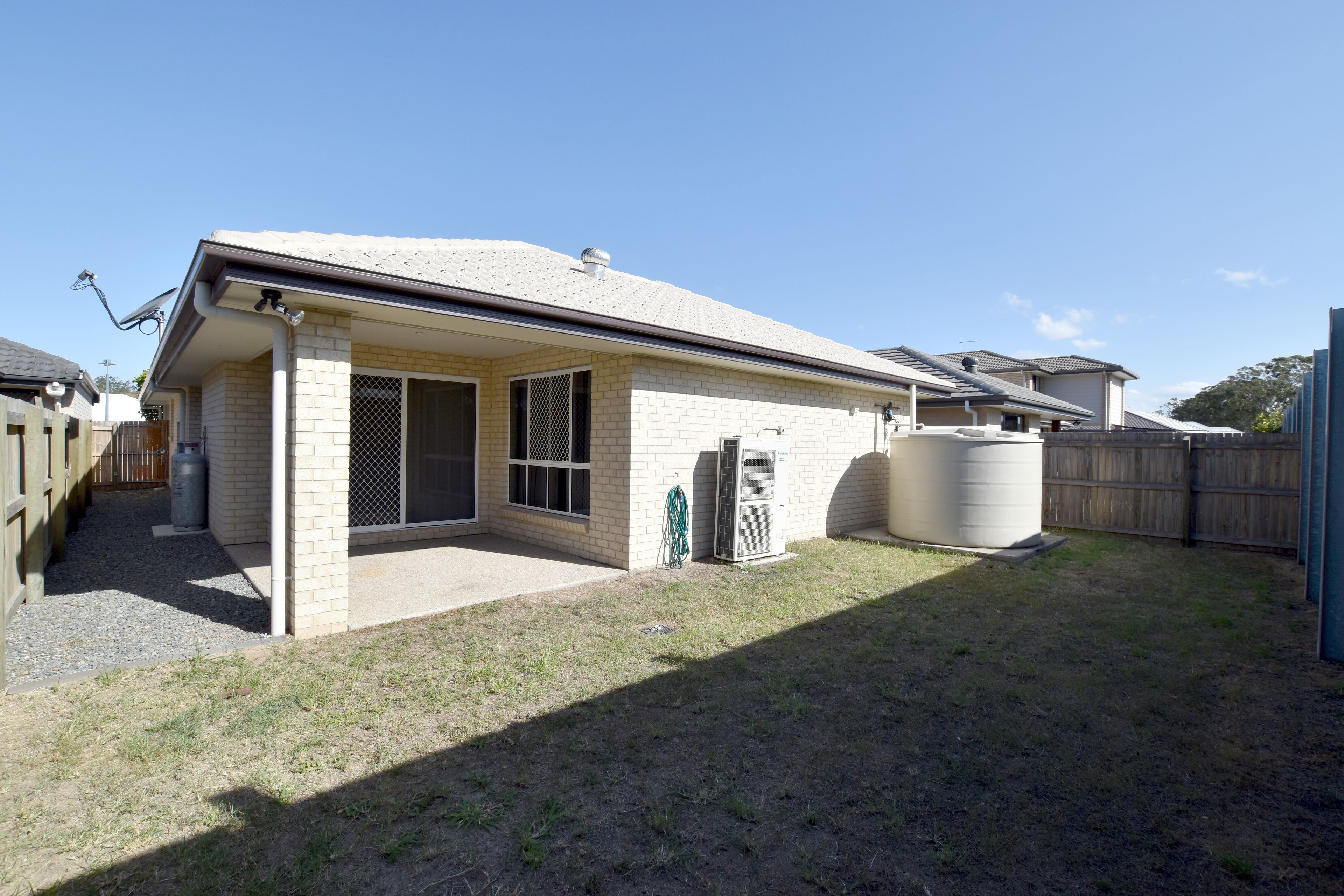 53 Petrel Street, Kirkwood, QLD 4680