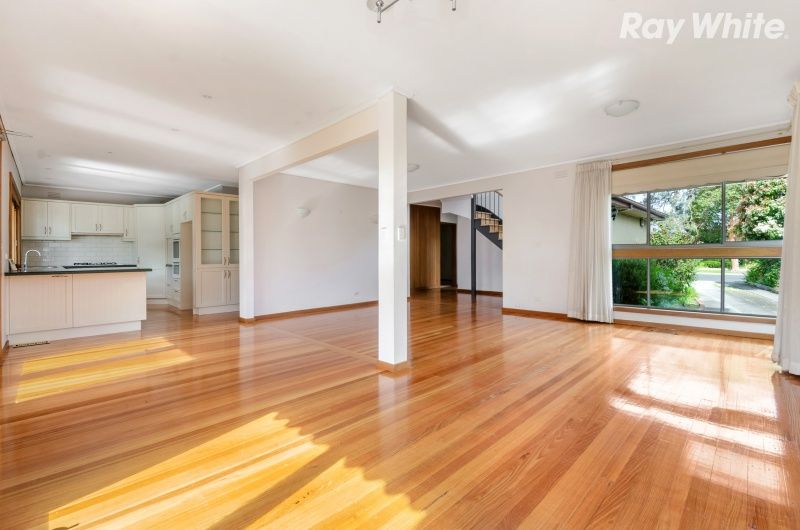 10 Kubis Crescent, Dingley Village, VIC 3172