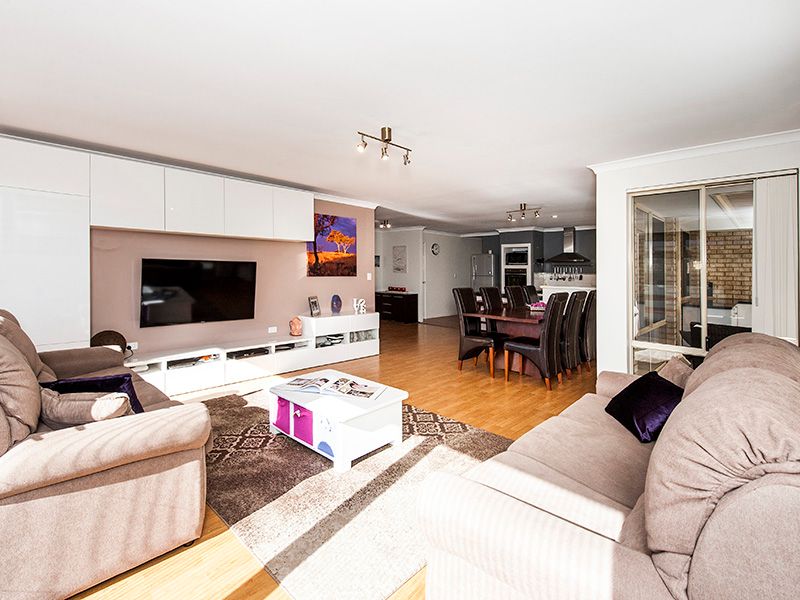 13 Nightingale Way, Warnbro, WA 6169
