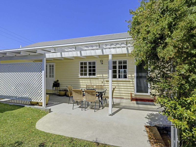 19 Melba Crescent, Holland Park, QLD 4121