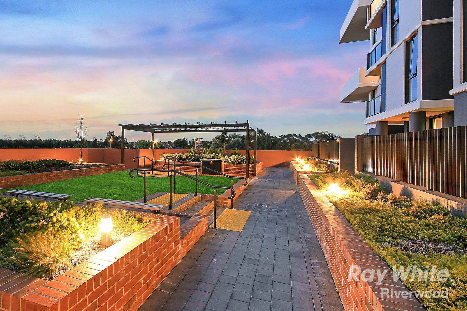 126/1 vermont Crescent, Riverwood, NSW 2210