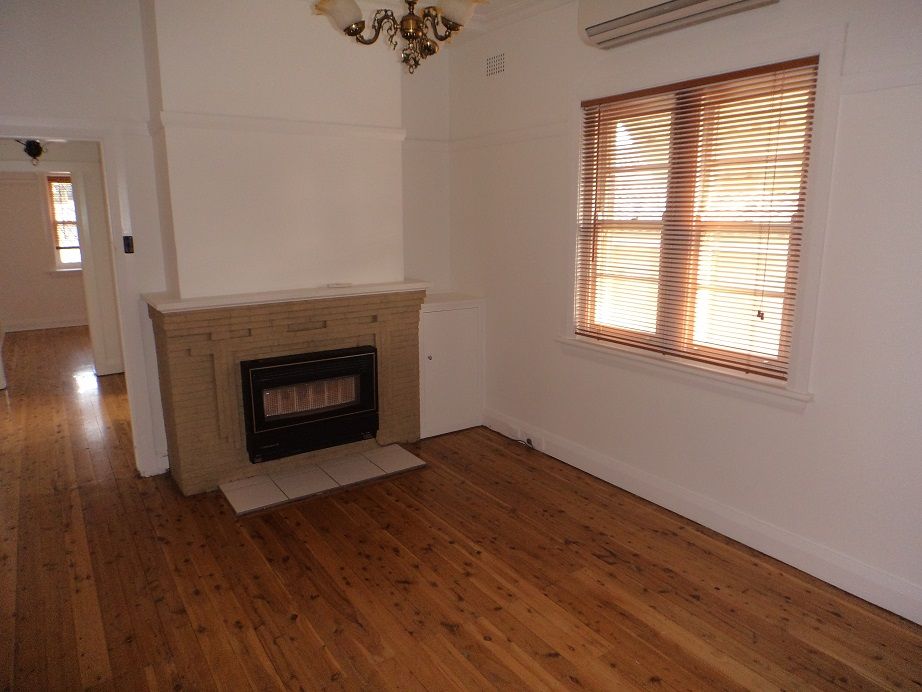 19 Lorne Street, Goulburn, NSW 2580